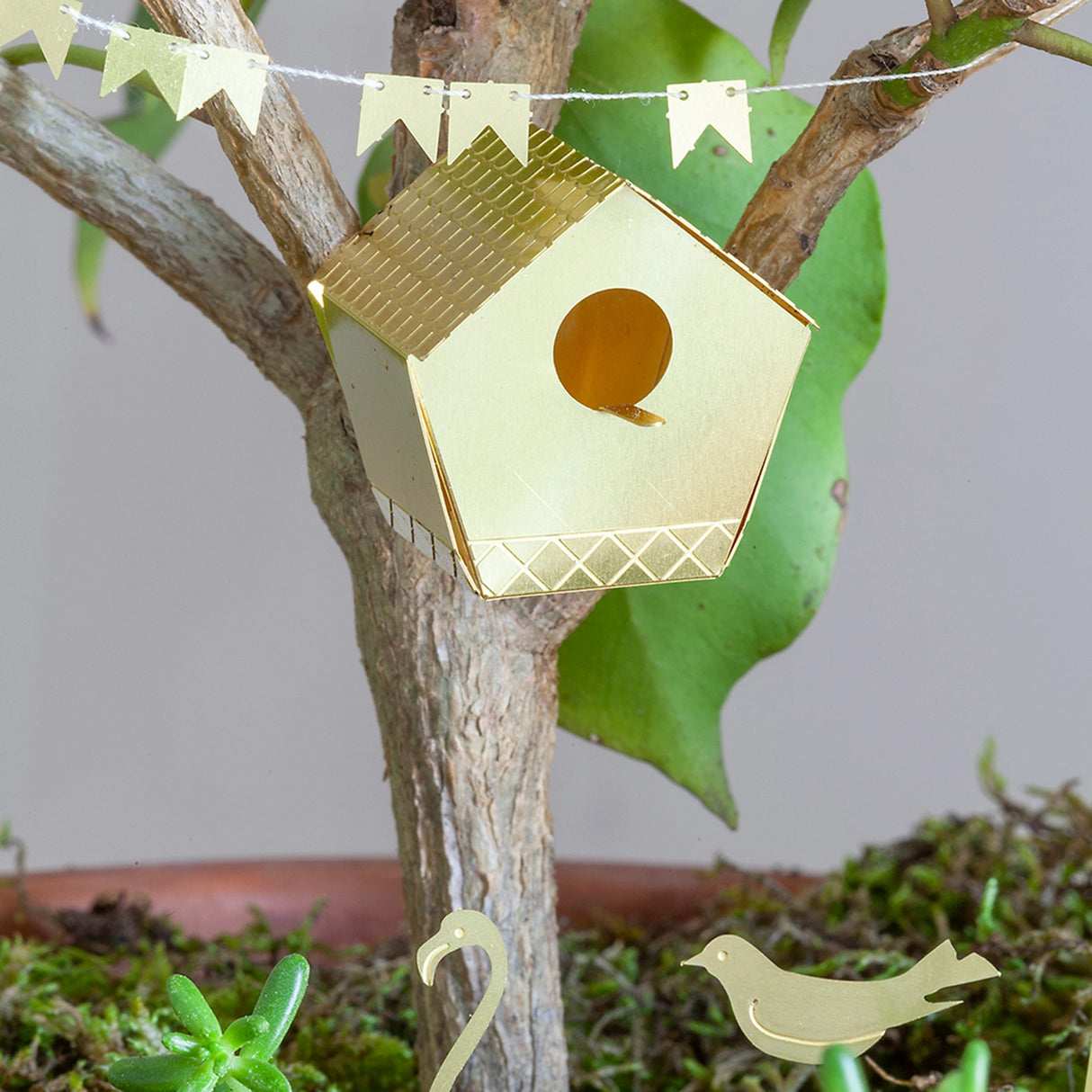 Tiny Birdhouse for Plants