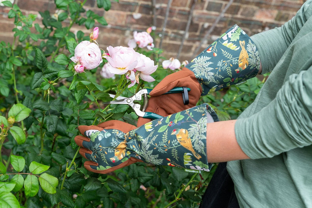 Woodland Gauntlet Gloves