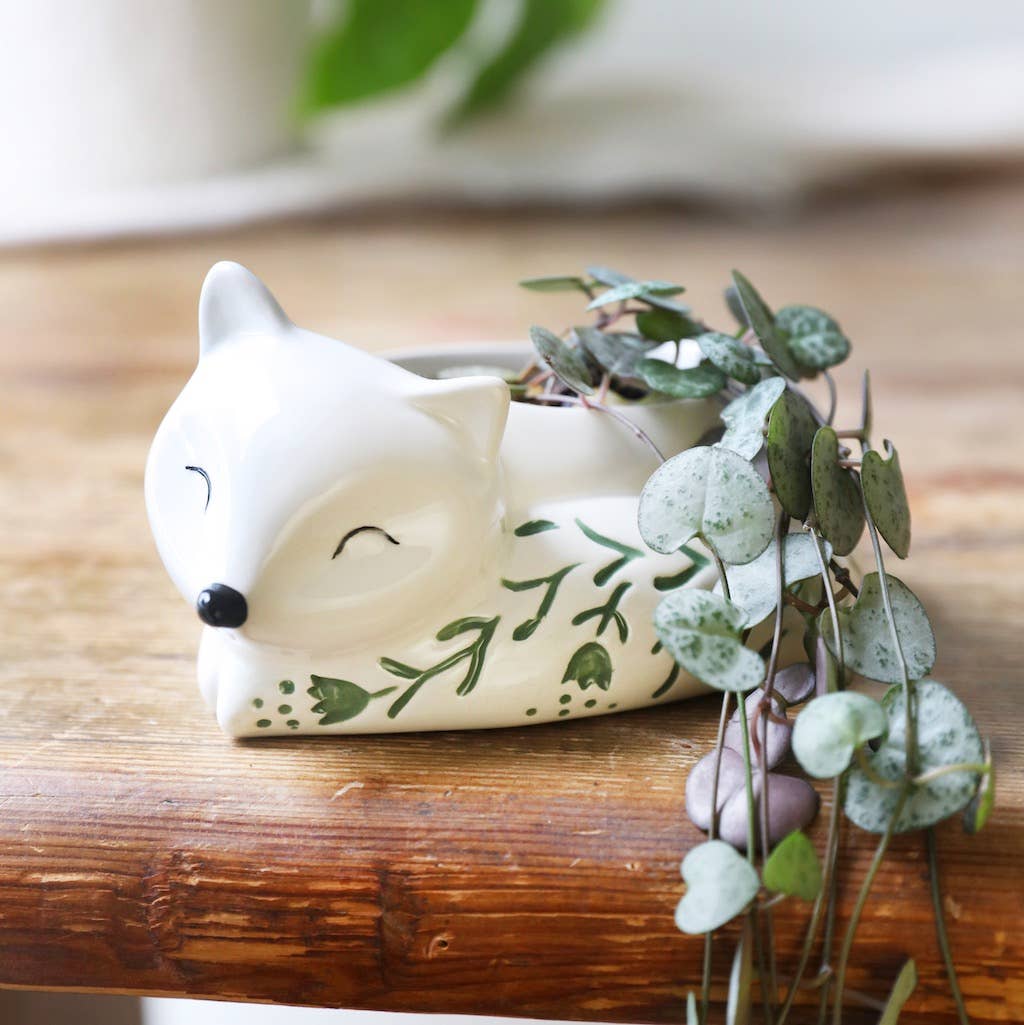 Sleeping Fox Plant Pot